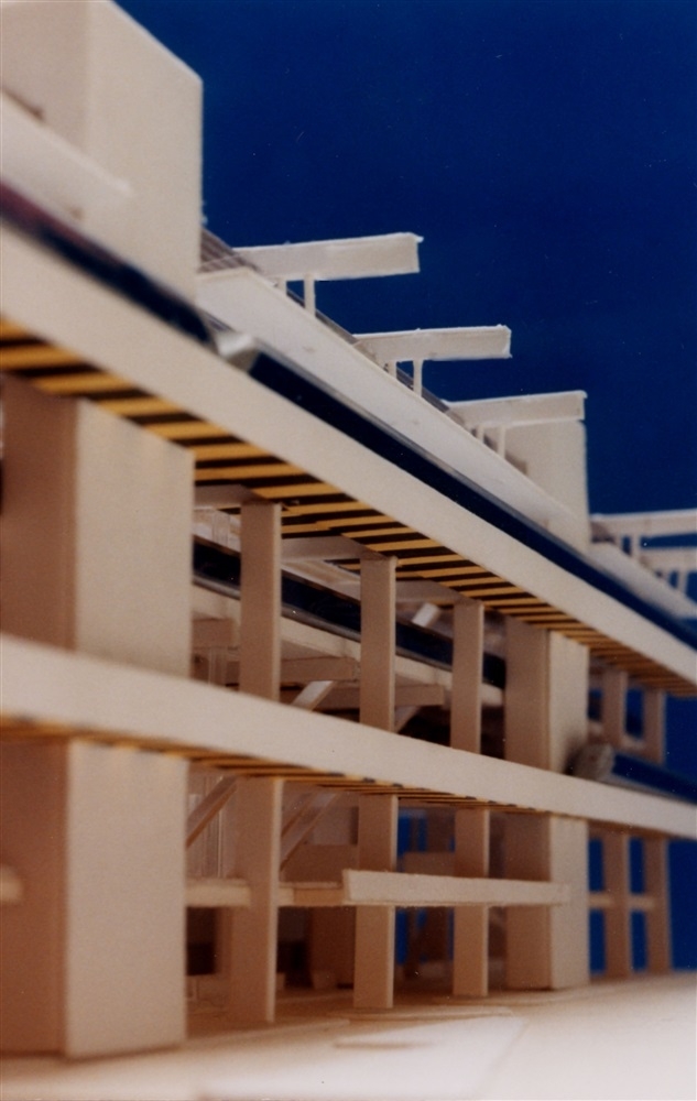 Les quais suspendus des arrivées coté Salpétrière
 