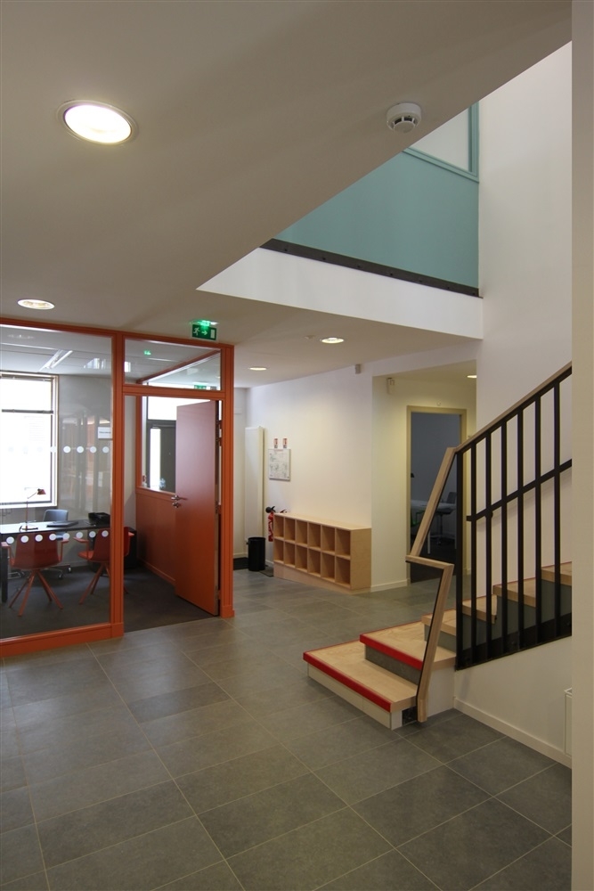 Le hall traversant rue / cour
